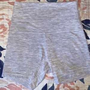 Align Shorts 6”